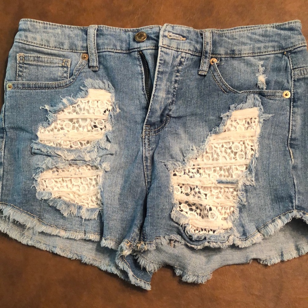 Mossimo lace pocket shorts